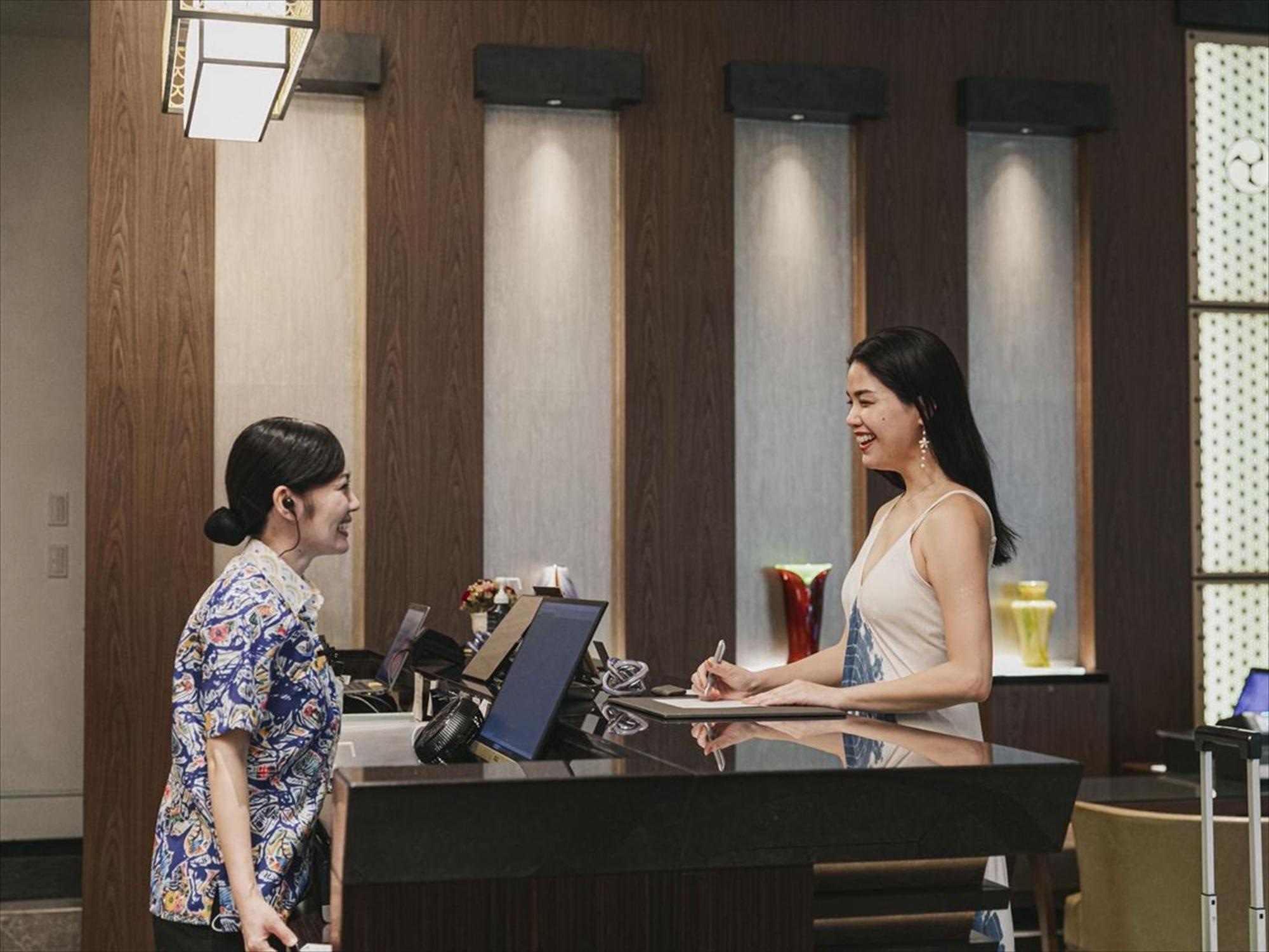 Hotel Okinawa Exes Naha Extérieur photo